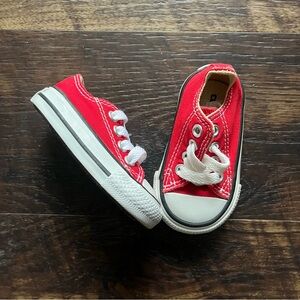 Converse all star Chuck Taylor CTAS low top red sneakers shoes toddler 2C